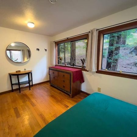 Little House In The Redwoods With A Hot Tub! Διαμέρισμα Garberville Εξωτερικό φωτογραφία